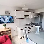 Great Flat Few Minutes From The Beach!