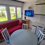 Great Flat Few Minutes From The Beach!