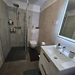 아파트 Great Flat Few Minutes From The Beach!