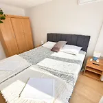דירה Great Flat Few Minutes From The Beach! פולה