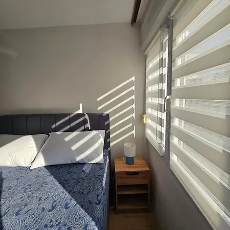 Great Flat Few Minutes From The Beach! Apartment *