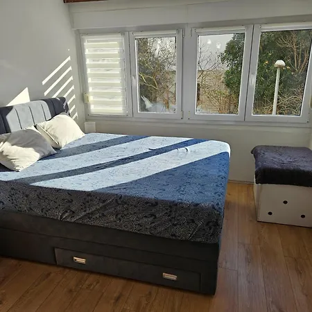 Апартаменты Great Flat Few Minutes From The Beach! *