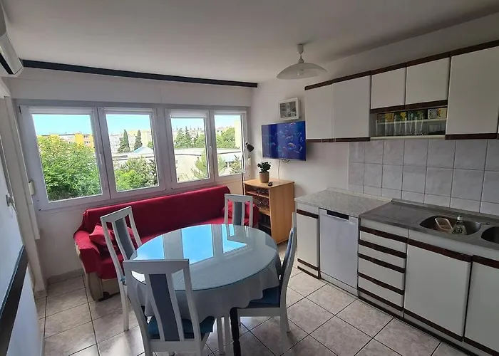 Апартаменты Great Flat Few Minutes From The Beach! *