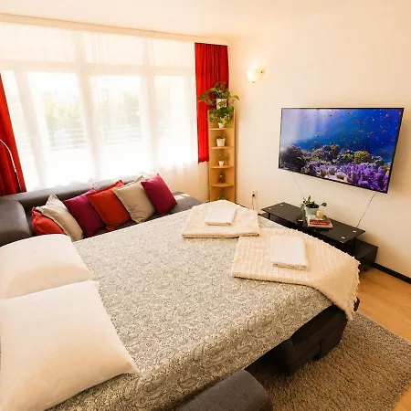 Great Flat Few Minutes From The Beach! Appartement Pula