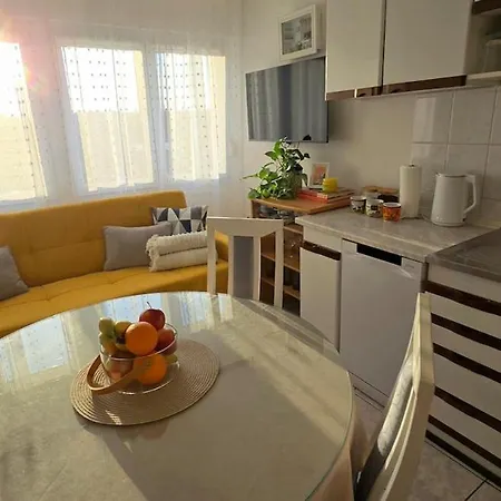 Great Flat Few Minutes From The Beach! Appartement